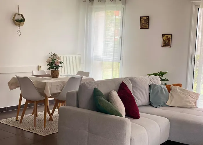 Les Aventures De Madame Bretzel Apartment